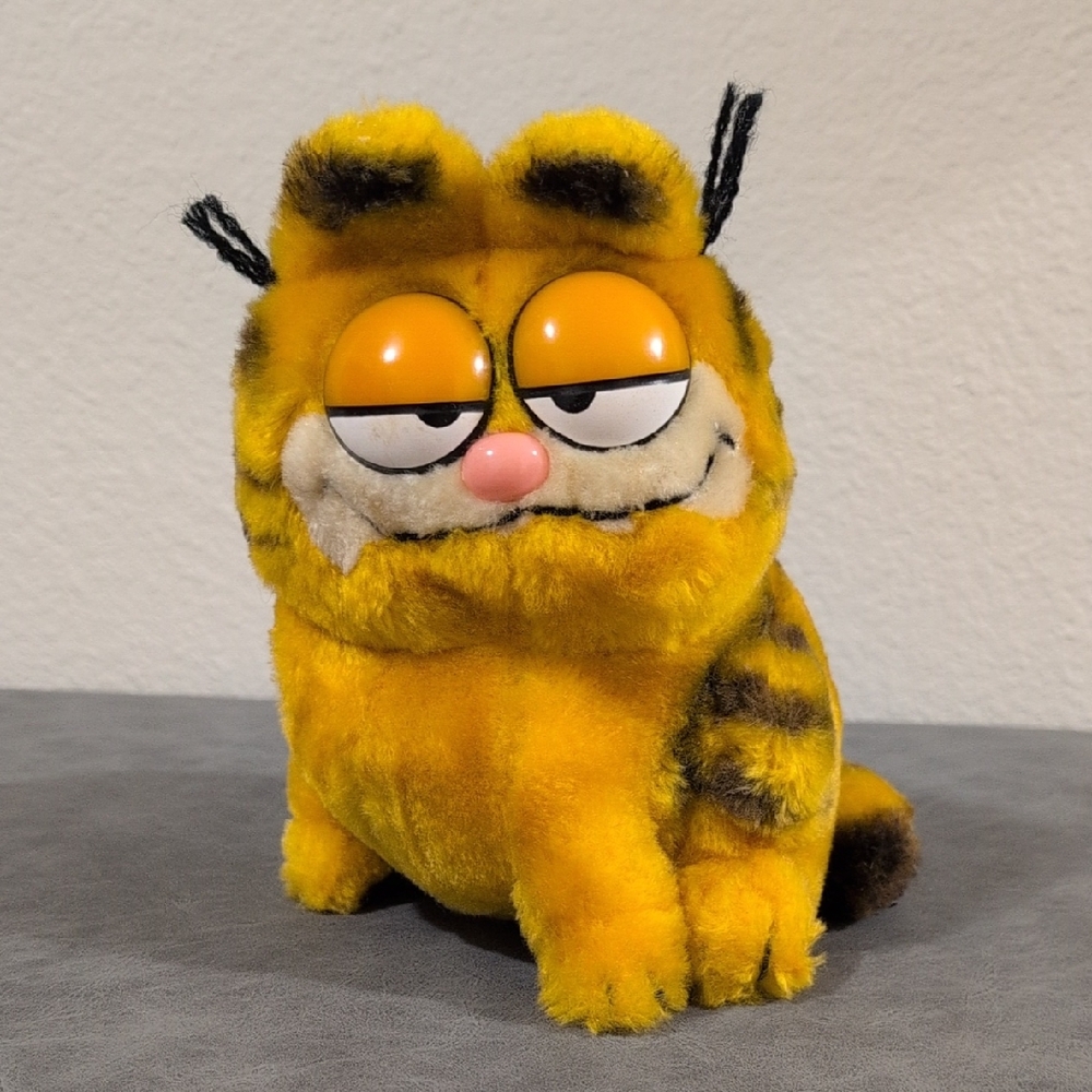 Yellow Plush Cat Toy